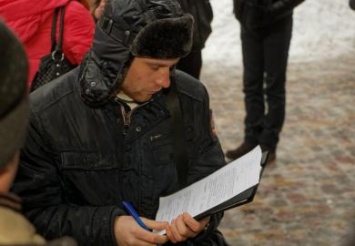 В Днепропетровске предприниматели получили более 300 предписаний за плохую уборку снега