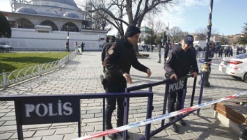 На центральной площади Стамбула прогремел взрыв, погибли 10 человек