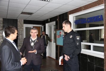 В Николаевскую патрульную полицию ежедневно поступает от 350 до 700 звонков: Сенкевич провел эксперимент