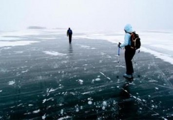 Спасатели Днепропетровщины напомнили, как вести себя на зимнем водоеме