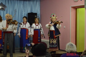 Рождественский "Узор" порадовал николаевцев в Доме Учителя (ФОТО)