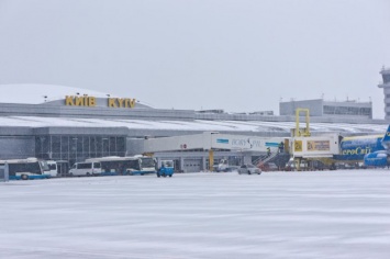 Рейсы временно закрытого аэропорта "Киев" обслуживает "Борисполь"