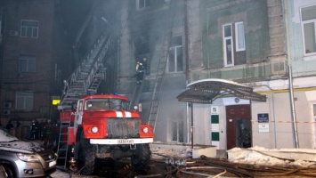 В пожаре в центре Киева погибла женщина и пострадал полицейский