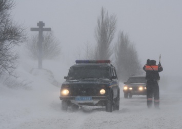 В Украине из-за непогоды запрещено или ограничено движение транспорта в четырех областях