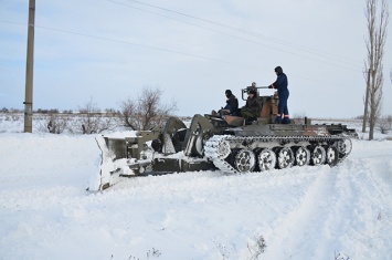 На Николаевщине спасатели из снежных заносов освободили около 250 автомобилей