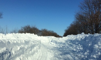 В Одесской ОГА обещают до вечера очистить от снега дорогу до Николаевской области