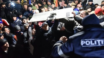 В Кишиневе протестующие готовят совместный митинг под парламентом, – корреспондент