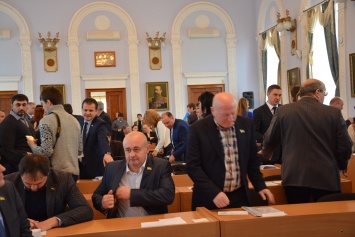 Мэр и главы фракций Николаевского горсовета кулуарно утвердили повестку дня сессии