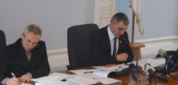 Вопросы об утверждении регламента и создания «Агентства развития Николаева» сняты с повестки дня