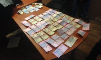 В Донецкой обл. сотрудники ГМС требовали до 2,5 тыс. грн за ускорение восстановления паспорта