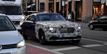 Rolls-Royce вывел на дорожные тесты обновленное купе Wraith
