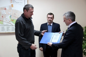 Сенкевич поблагодарил «Ника-Теру» за расчищенные дороги в Корабельном районе