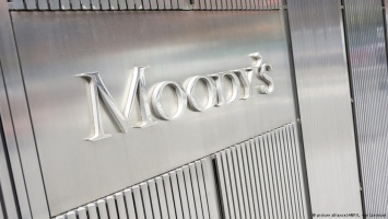 Агентство Moody's снизило рейтинг Deutsche Bank
