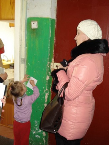 В Николаеве полицейские поставили на учет семейную пару, которая не выполняет своих родительских обязанностей