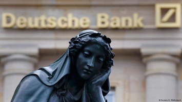 Убытки Deutsche Bank за год составили 6,8 млрд евро