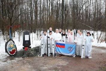 Дорожники почтили память жертв Великой Отечественной лыжным пробегом