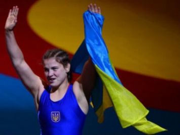 Украинки получили "золото" и "серебро" борцовского турнира в Софии
