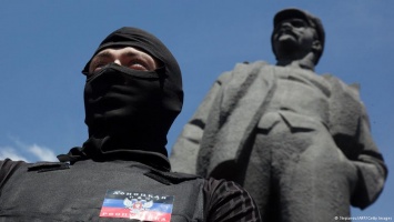 В ДНР силовики задерживают общественников и волонтеров