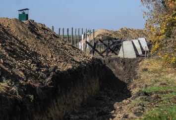В 2015 году на границе с РФ было оборудовано 230 км противотанковых рвов, - отчет Кабмина