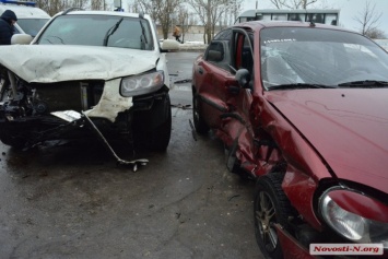 ДТП в Соляных - столкнулись четыре автомобиля