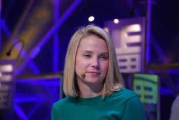 Yahoo может сократить 15% сотрудников