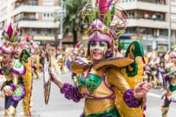 Испания начинает месяц карнавалов