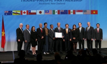 Представители 12 стран подписали торговое соглашение о Транстихоокеанском партнерстве