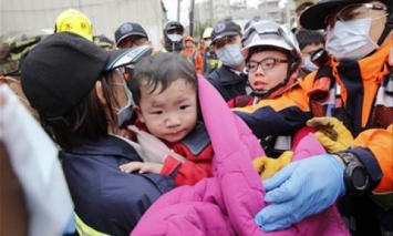 Число жертв землетрясения на Тайване увеличилось до 34