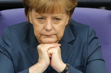 Меркель пожелала выздоровления раненым в столкновении поездов в Баварии