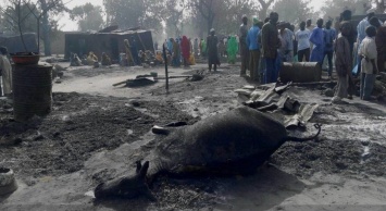 На севере Нигерии в результате двойного теракта в лагере беженцев погибли не менее 35 человек