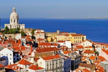 Португалия: «Уральские авиалинии» весной откроют полеты в Лиссабон