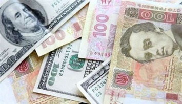 В январе украинцы покупали почти в четыре раза меньше валюты, чем продали