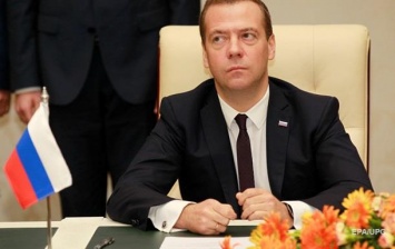 Медведев посулил ЕС отмену российских контрсанкций при одном условии