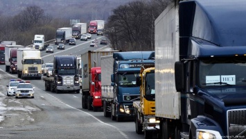 Россия запретила движение украинских грузовиков на своей территории