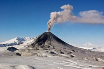 Россия: Вулкан Карымский пусть дымится без туристов