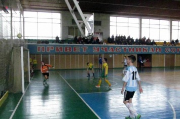 На Луганщине стартовал массовый детский турнир