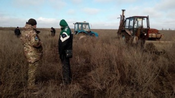 Украинские бойцы помогают восстановить водоснабжение в зоне АТО