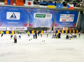 Украинцы подрались с монголами на чемпионате мира по хоккею с мячом