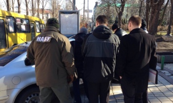 В Киеве задержали прокурора ГПУ, пытавшегося за взятку трудоустроиться в НАБУ