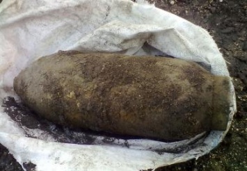 В Синельниково на территории «Водоканала» нашли авиационный снаряд