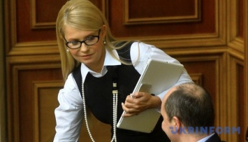 Тимошенко обещает голоса за "безвизовые" законы