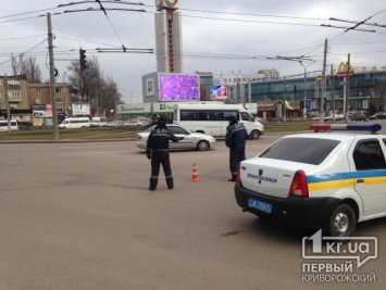 В Кривом Роге перекрыли дорогу по пр.Мира (Обновляется)