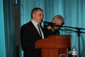 Сенкевич вручил награды Президента Украины ветеранам общественной организации «Леваневцев»