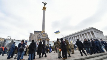 Майдан: протесты завершились, люди не расходятся