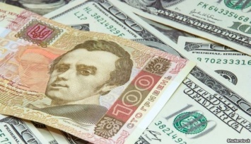 За доллар на межбанке просят больше 27 гривен
