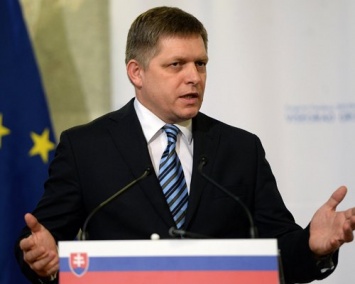 Премьер-министр Словакии призвал снять санкции с России