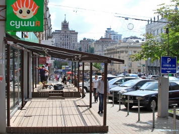 В КГГА предлагают оставить всесезонные площадки ресторанов, даже скандальные