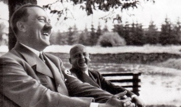 Историки: «У Гитлера был маленький деформированный пенис»