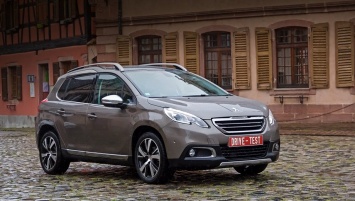 В Женеву доставлен обновленный Peugeot 2008