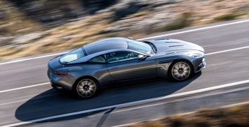 В Сети появились новые снимки Aston Martin DB11